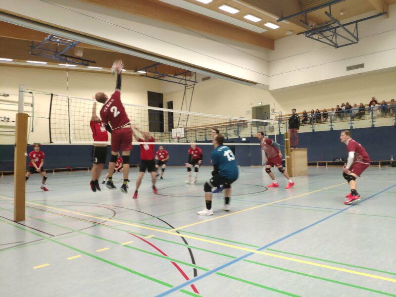 1. Volleyball Herren Mannschaft Aufstieg zur Oberliga möglich! Kommt bitte am 20.4.24 zum Anfeuern und Daumen drücken in die Sporthalle Brilon!